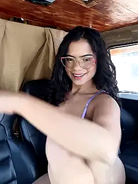 Simone Miller online show from January 27, 4:33 pm