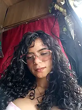 Simone Miller online show from February 5, 5:20 pm