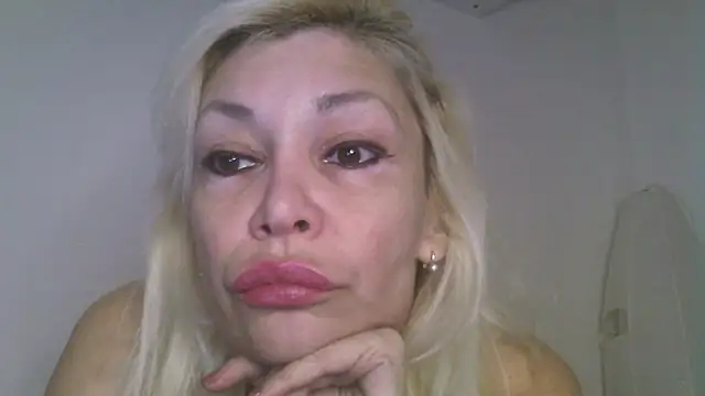 Snapshot of EvaaMina chatting on October 29, 3:25 pm EvaaMina online show from October 29, 3:25 pm