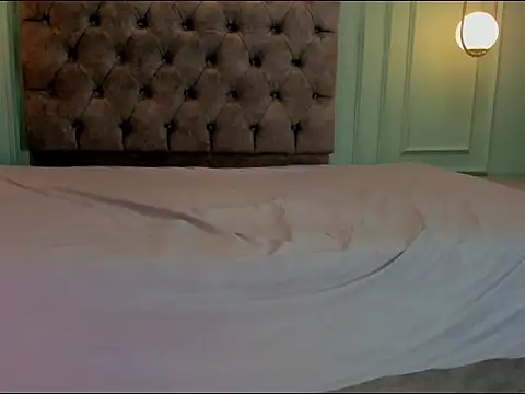 Snapshot of kathe_hot chatting on December 13, 4:11 am kathe hot online show from December 13, 4:11 am