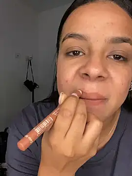 trianawhite online show from February 17, 8:36 pm