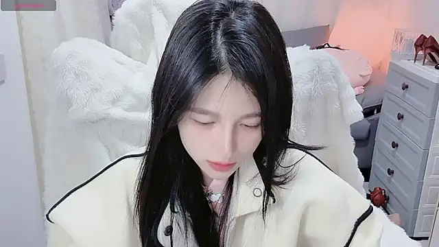 Snapshot of tiramesusu chatting on February 8, 2:05 pm tiramesusu online show from February 8, 2:05 pm