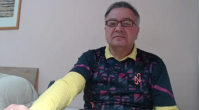 YOU6me online show from February 3, 9:19 am