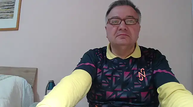 YOU6me online show from February 3, 3:49 pm