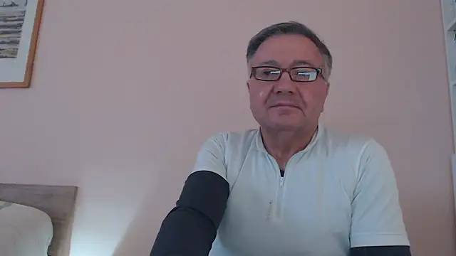 YOU6me online show from December 1, 2:11 pm