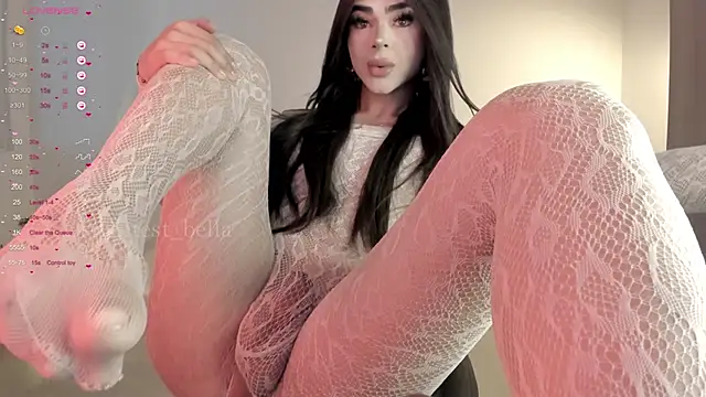 sweetest bella online show from February 1, 7:56 pm