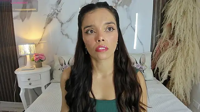 hannahill69 online show from February 26, 4:55 am