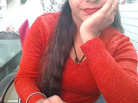 Snapshot of LovingPihu chatting on November 7, 5:18 am LovingPihu online show from November 7, 5:18 am