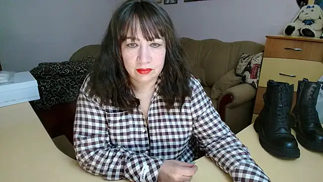 Snapshot of Lucretia_Goldi_ chatting on March 13, 12:39 am Lucretia Goldi online show from March 13, 12:39 am