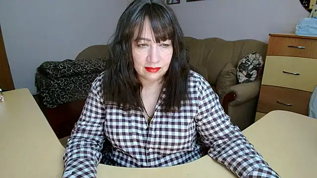 Snapshot of Lucretia_Goldi_ chatting on April 1, 10:40 pm Lucretia Goldi online show from April 1, 10:40 pm
