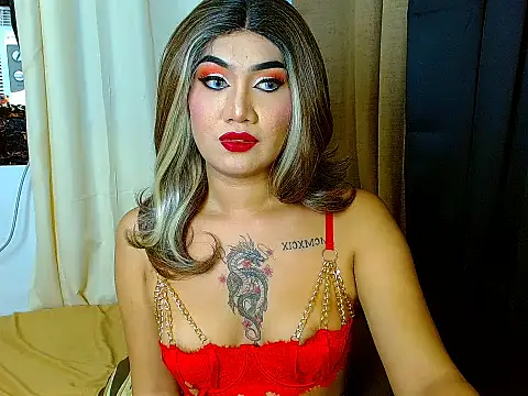 Snapshot of SweetCumFrancine chatting on December 23, 6:37 pm SweetCumFrancine online show from December 23, 6:37 pm