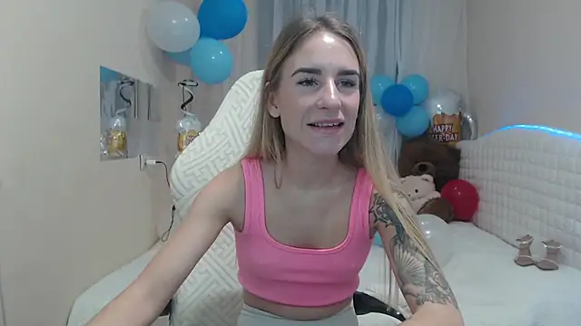 DeboraHorny online show from October 5, 6:01 am