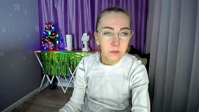 queen a n i online show from January 11, 4:06 am