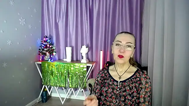 queen a n i online show from January 13, 9:41 am