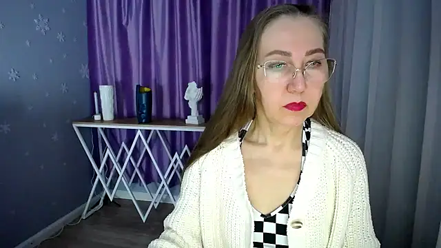 queen a n i online show from March 5, 9:27 am