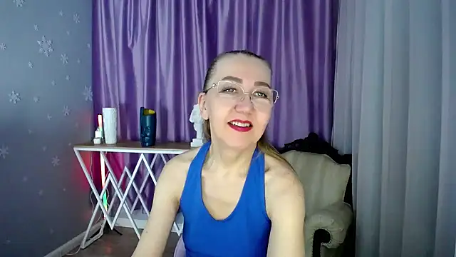 queen a n i online show from March 6, 11:25 am