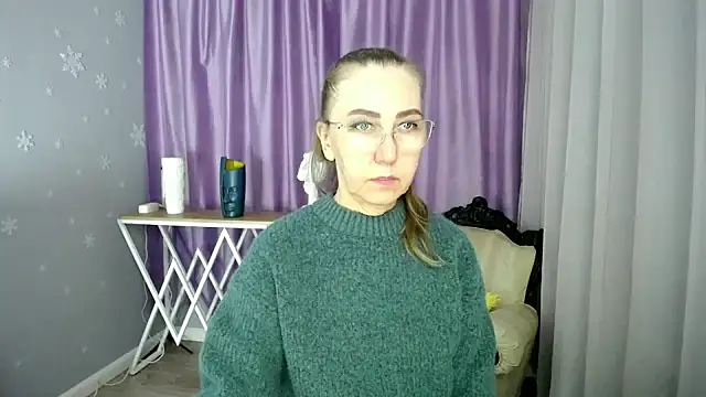 queen a n i online show from March 18, 8:58 am