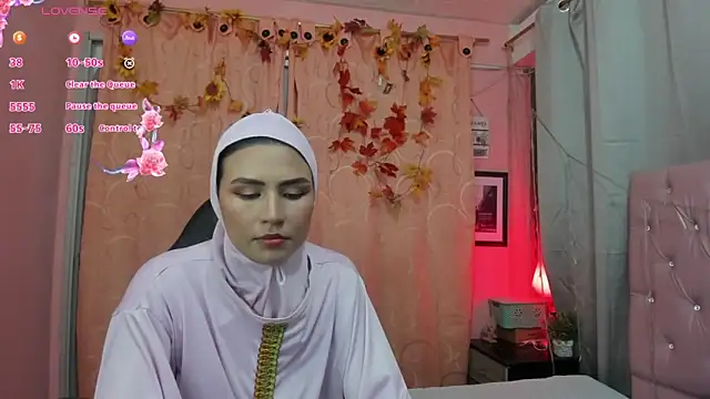 Snapshot of DarshaKhemu chatting on September 16, 8:43 pm DarshaKhemu online show from September 16, 8:43 pm