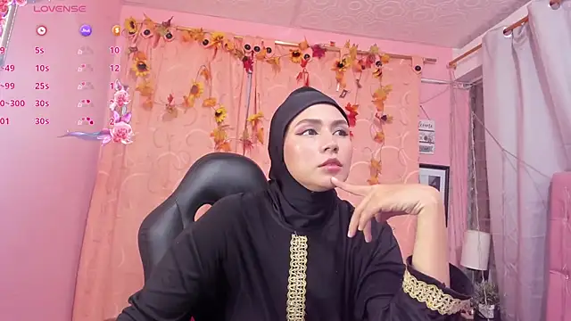 Snapshot of DarshaKhemu chatting on November 14, 8:29 pm DarshaKhemu online show from November 14, 8:29 pm