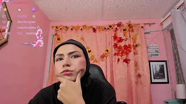 Snapshot of DarshaKhemu chatting on December 5, 9:00 pm DarshaKhemu online show from December 5, 9:00 pm