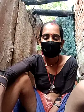 Snapshot of Mohni_Das chatting on July 6, 1:13 am Mohni Das online show from July 6, 1:13 am