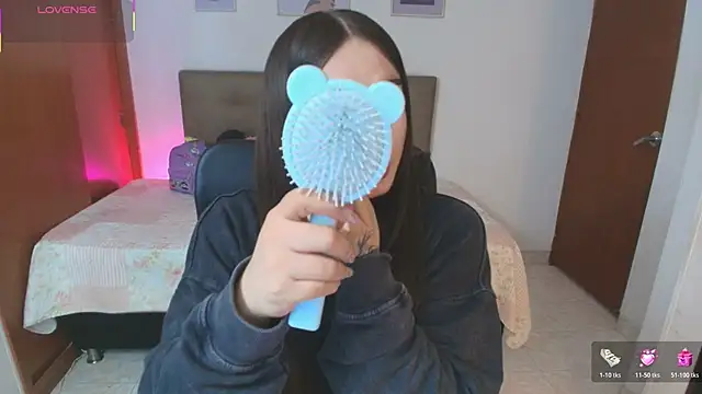 Miley Baker online show from March 31, 2:17 pm