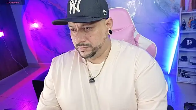 jacoob woods online show from April 22, 1:19 am