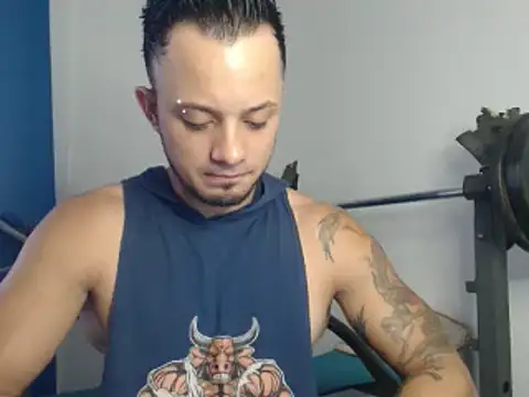 Snapshot of JacobJamess chatting on December 28, 12:03 pm JacobJamess online show from December 28, 12:03 pm