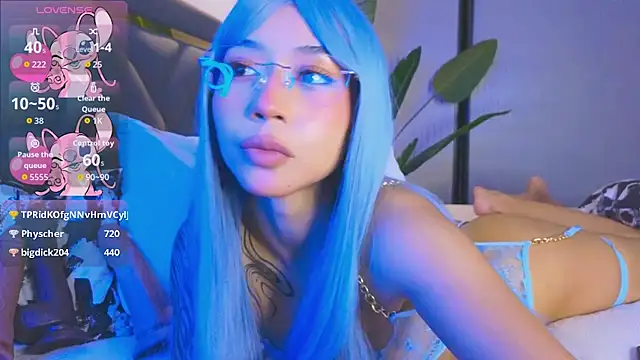 Mia Tin online show from November 30, 3:16 pm