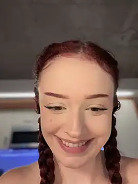 Snapshot of roxxxyrose chatting on December 31, 11:39 pm roxxxyrose online show from December 31, 11:39 pm