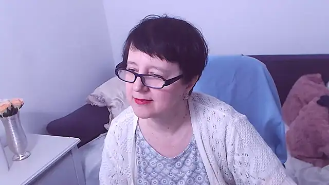 ChristaRose online show from February 9, 1:33 am