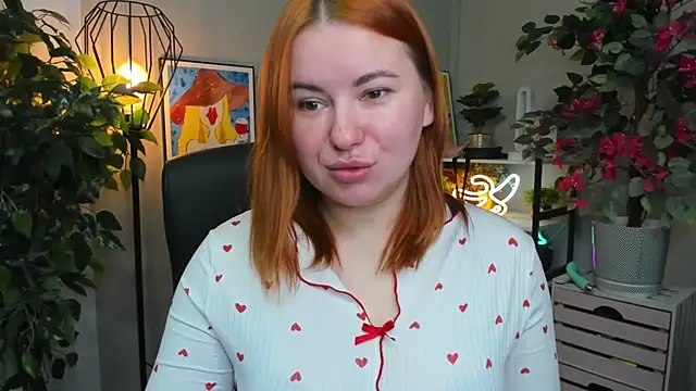 LAYLAxSTAR online show from November 17, 7:36 am