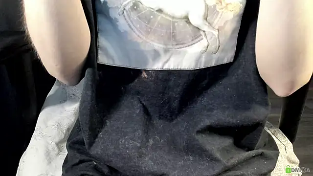 Snapshot of Courtney_Luv chatting on October 26, 4:24 pm Courtney Luv online show from October 26, 4:24 pm