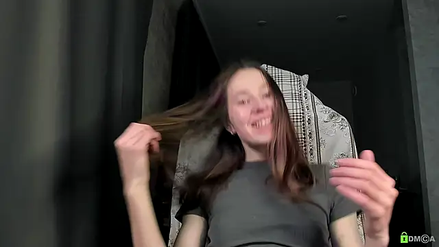 Snapshot of Courtney_Luv chatting on December 15, 1:15 pm Courtney Luv online show from December 15, 1:15 pm