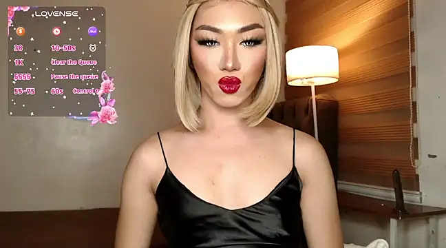 Local Hoelyx online show from February 16, 9:16 pm