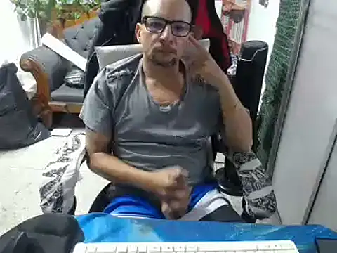 Snapshot of alexam_gal@xh chatting on February 28, 5:37 pm alexam galxh online show from February 28, 5:37 pm