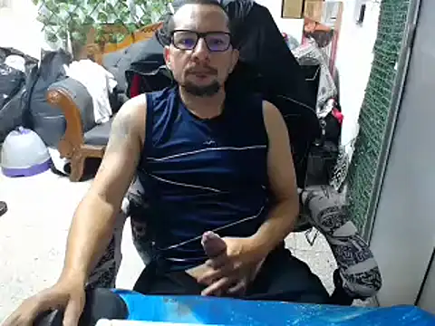 Snapshot of alexam_gal@xh chatting on March 20, 12:43 pm alexam galxh online show from March 20, 12:43 pm