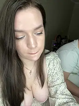 Snapshot of HellMoor chatting on March 16, 10:53 pm HellMoor online show from March 16, 10:53 pm