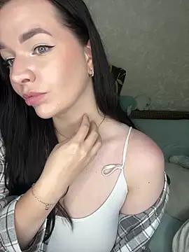 Snapshot of HellMoor chatting on September 28, 5:35 am HellMoor online show from September 28, 5:35 am