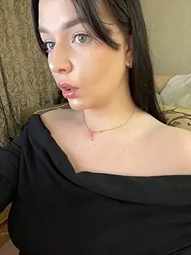 Snapshot of HellMoor chatting on October 20, 10:21 pm HellMoor online show from October 20, 10:21 pm