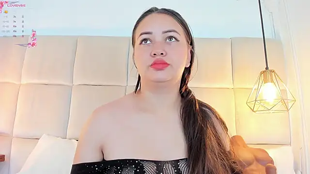 AnaisClark online show from February 4, 11:27 am