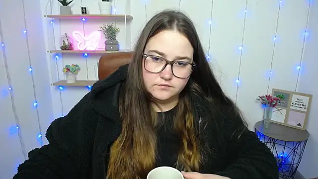 Snapshot of XX_Daniella_XX chatting on January 23, 4:19 am XX Daniella XX online show from January 23, 4:19 am