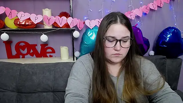 Snapshot of XX_Daniella_XX chatting on February 12, 4:33 pm XX Daniella XX online show from February 12, 4:33 pm