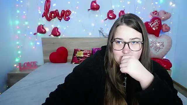 Snapshot of XX_Daniella_XX chatting on February 15, 7:06 pm XX Daniella XX online show from February 15, 7:06 pm