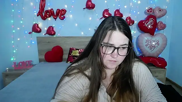 Snapshot of XX_Daniella_XX chatting on February 16, 5:04 am XX Daniella XX online show from February 16, 5:04 am