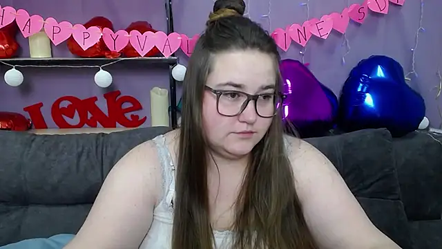 Snapshot of XX_Daniella_XX chatting on February 20, 4:18 am XX Daniella XX online show from February 20, 4:18 am