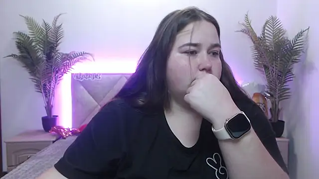 Snapshot of XX_Daniella_XX chatting on October 6, 6:22 am XX Daniella XX online show from October 6, 6:22 am