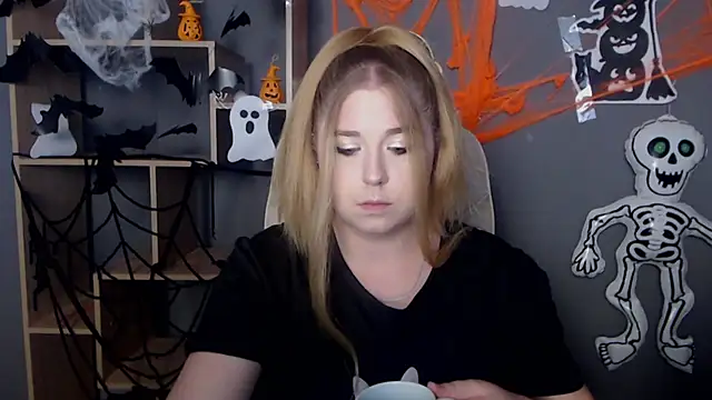 JessikaDaniel online show from October 16, 6:25 am