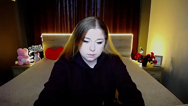 JessikaDaniel online show from March 2, 7:37 am