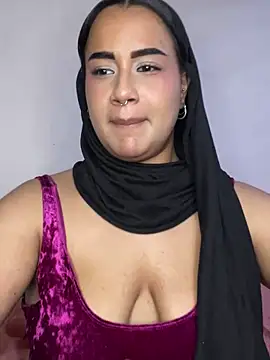 Snapshot of Maryam_yamal chatting on February 12, 9:33 pm Maryam yamal online show from February 12, 9:33 pm